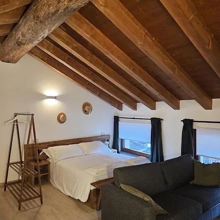 Rural Cachettes Apartment