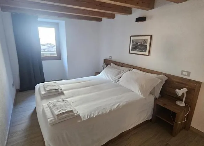 Rural Cachettes * La Salle