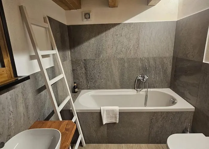 Rural Cachettes Appartement La Salle