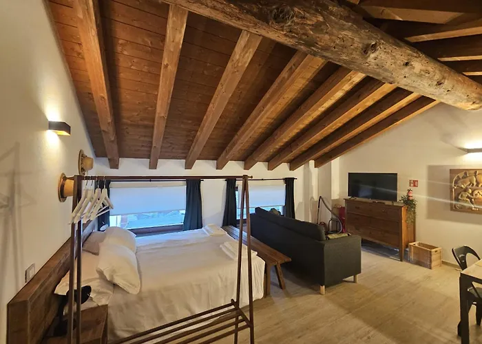 Rural Cachettes * La Salle