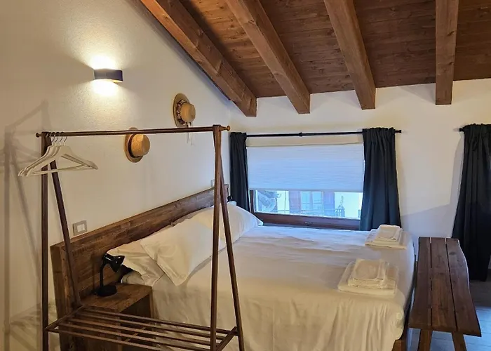 Rural Cachettes * La Salle